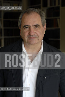 French historian Pierre Rosanvallon at home. Paris, September 7, 2011 - ©Ulf Andersen/Rosebud2