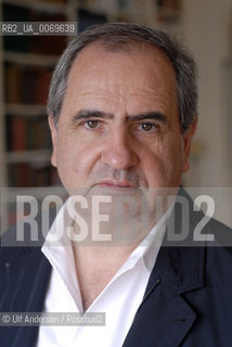 French historian Pierre Rosanvallon at home. Paris, September 7, 2011 - ©Ulf Andersen/Rosebud2