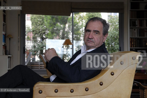 French historian Pierre Rosanvallon at home. Paris, September 7, 2011 - ©Ulf Andersen/Rosebud2