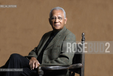 Congolese writer Henri Lopes. Paris, December 16, 2011 - ©Ulf Andersen/Rosebud2