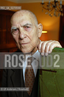 Stephane Hessel at home in Paris. ©Ulf Andersen/Rosebud2