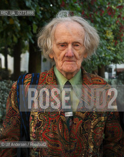 Georges Whitman died on december 14, in his flat  above the bookshop he founded in Paris in 1951. ©Ulf Andersen/Rosebud2