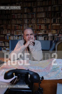 French author Patrick Modiano at home in Paris. ©Ulf Andersen/Rosebud2